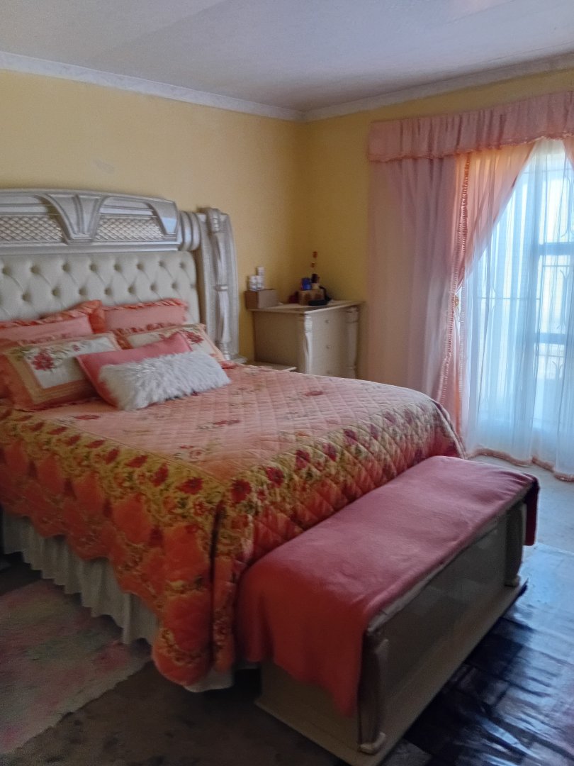 3 Bedroom Property for Sale in Phuthaditjhaba Free State